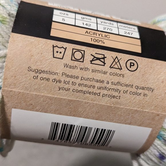 YARN Acrylic White w Colorful Flecks Big Twist Value FULL SKEIN - Picture 3 of 4